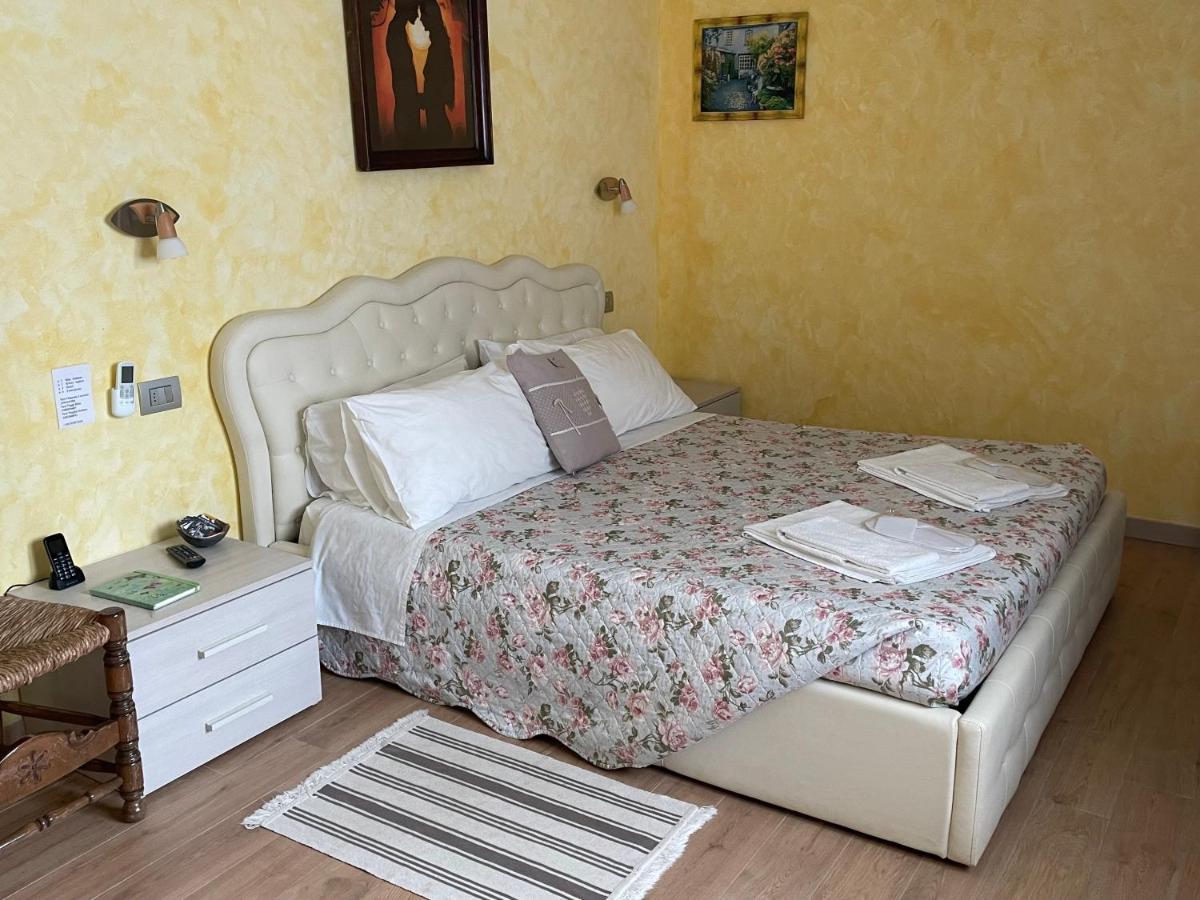 Hotel Diffuso Il Portichetto Vezio Perledo Eksteriør billede
