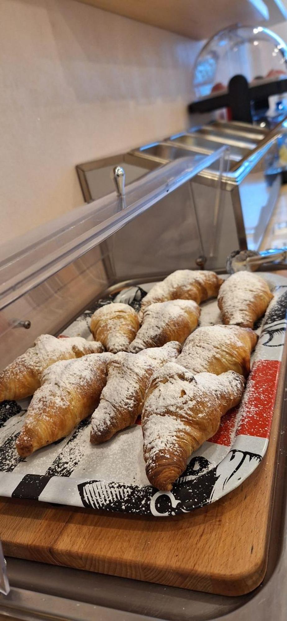 Hotel Diffuso Il Portichetto Vezio Perledo Eksteriør billede